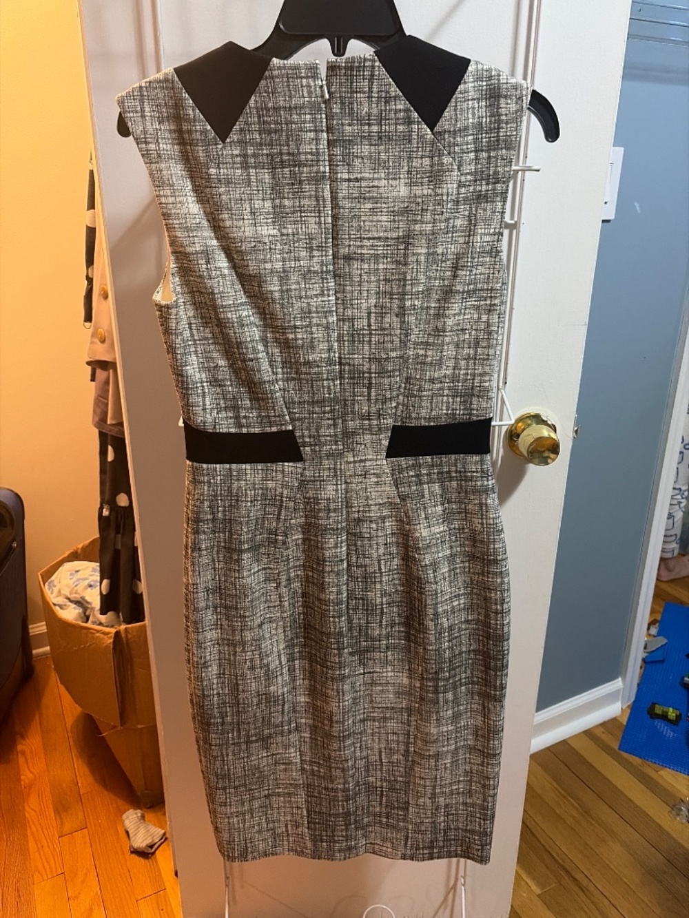 Dress - Picture 2 of 2